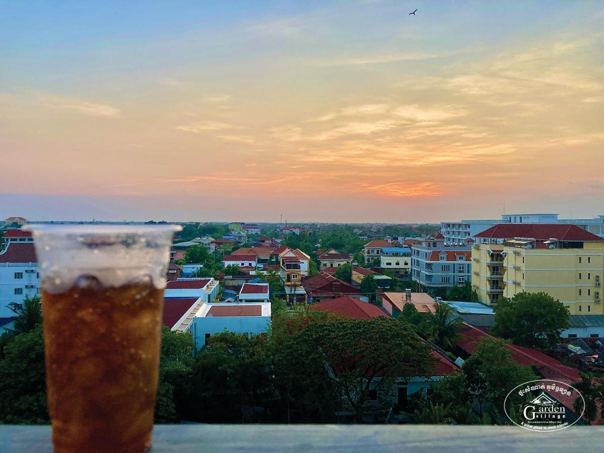 Garden Village Guesthouse & Pool Bar Сиемрип Экстерьер фото