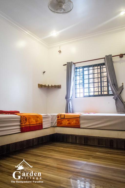 Garden Village Guesthouse & Pool Bar Сиемрип Экстерьер фото