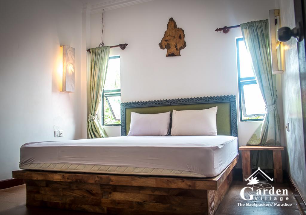 Garden Village Guesthouse & Pool Bar Сиемрип Экстерьер фото