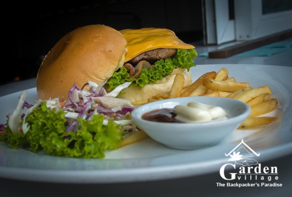 Garden Village Guesthouse & Pool Bar Сиемрип Экстерьер фото
